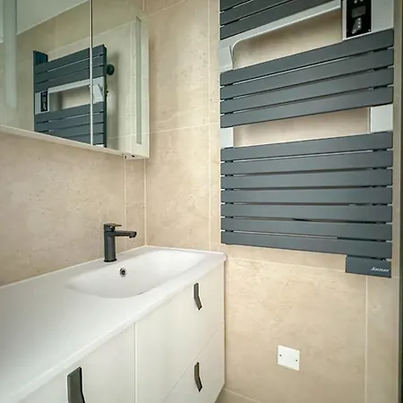 Flexliving - Whole Flat - Beauregard Apartman